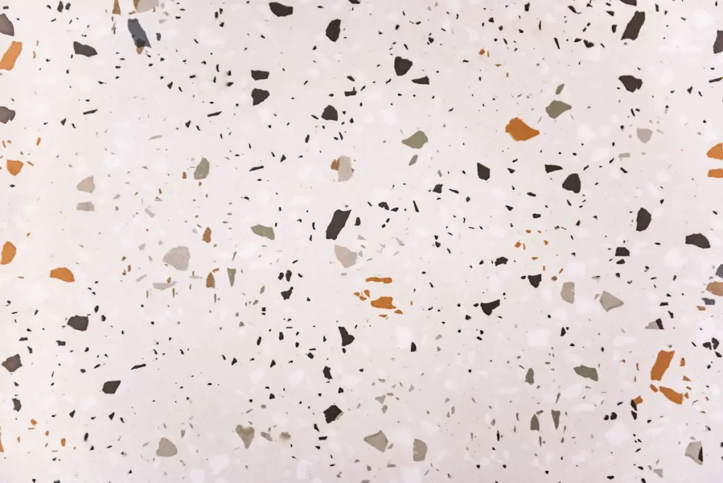 ¿Es mejor la piedra natural o artificial? Todas las diferencias 2 caracteristicas y usos piedra artificial